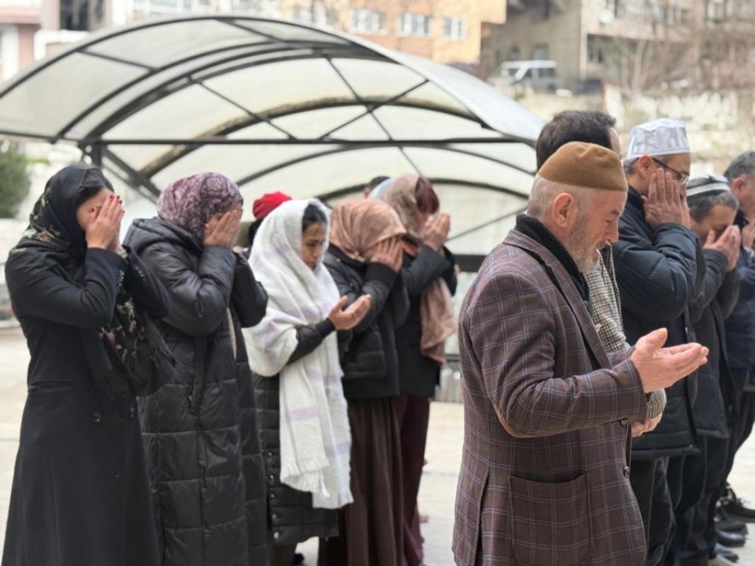 Ümraniye’de Öldürülen Sayyora İçin Gıyabi Cenaze Namazı Kılındı