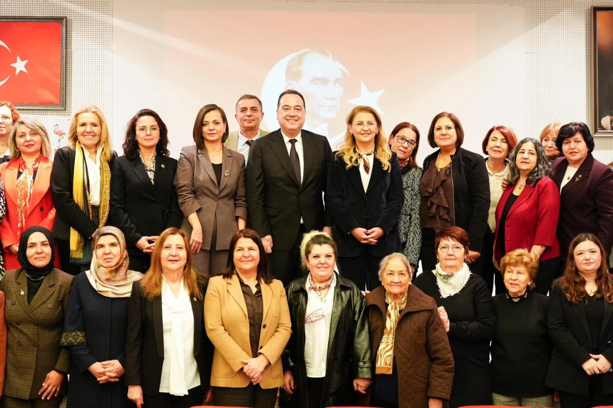 Kadın Belediye Başkanları Manisa'da Buluştu