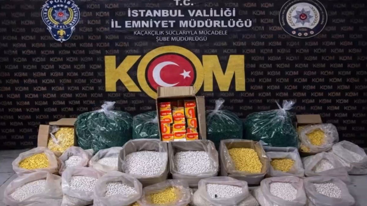 İstanbul'da Sahte Ve Kaçak İlaç Deposuna Suçüstü Baskın: 1,5 Milyon Sahte Hap Ele Geçirildi, 2 Gözaltı