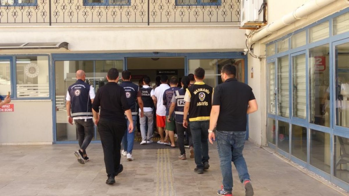 Marmaris'te Göçmen Kaçakçılığı Operasyonu: 7 Şüpheli Adliyeye Sevk Edildi