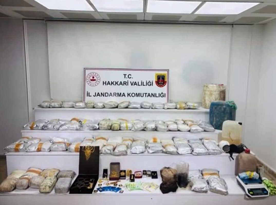 İçişleri Bakanlığı: "Hakkari'de 626 Kilo Uyuşturucu Ele Geçirildi"