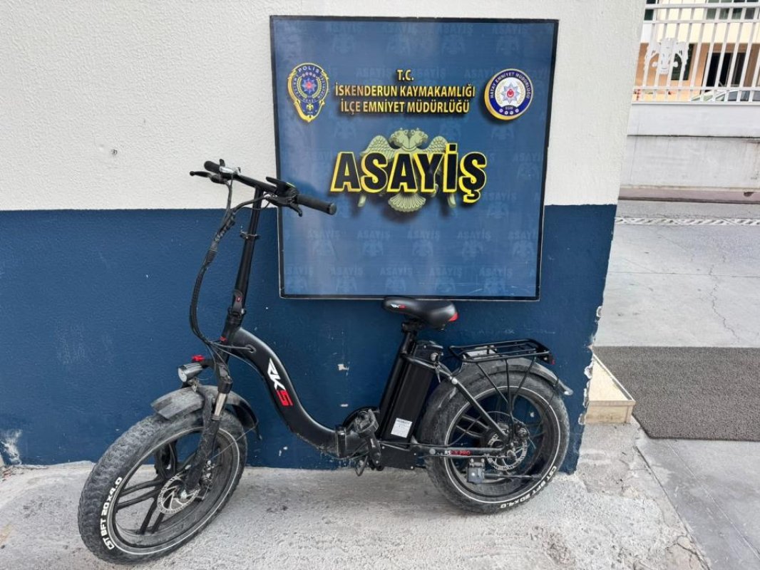 İskenderun’da Elektrikli Bisiklet Çalan Hırsızlar Yakalandı