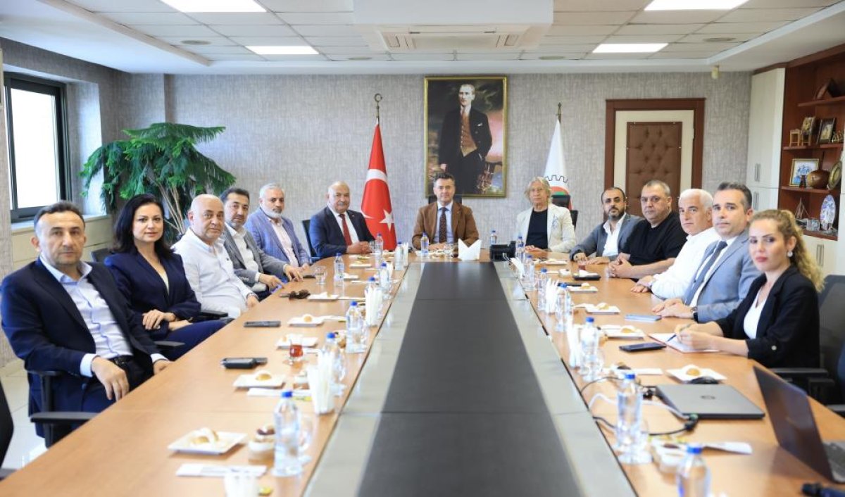 Halep’ten Mersinli sanayicilere yatırım daveti