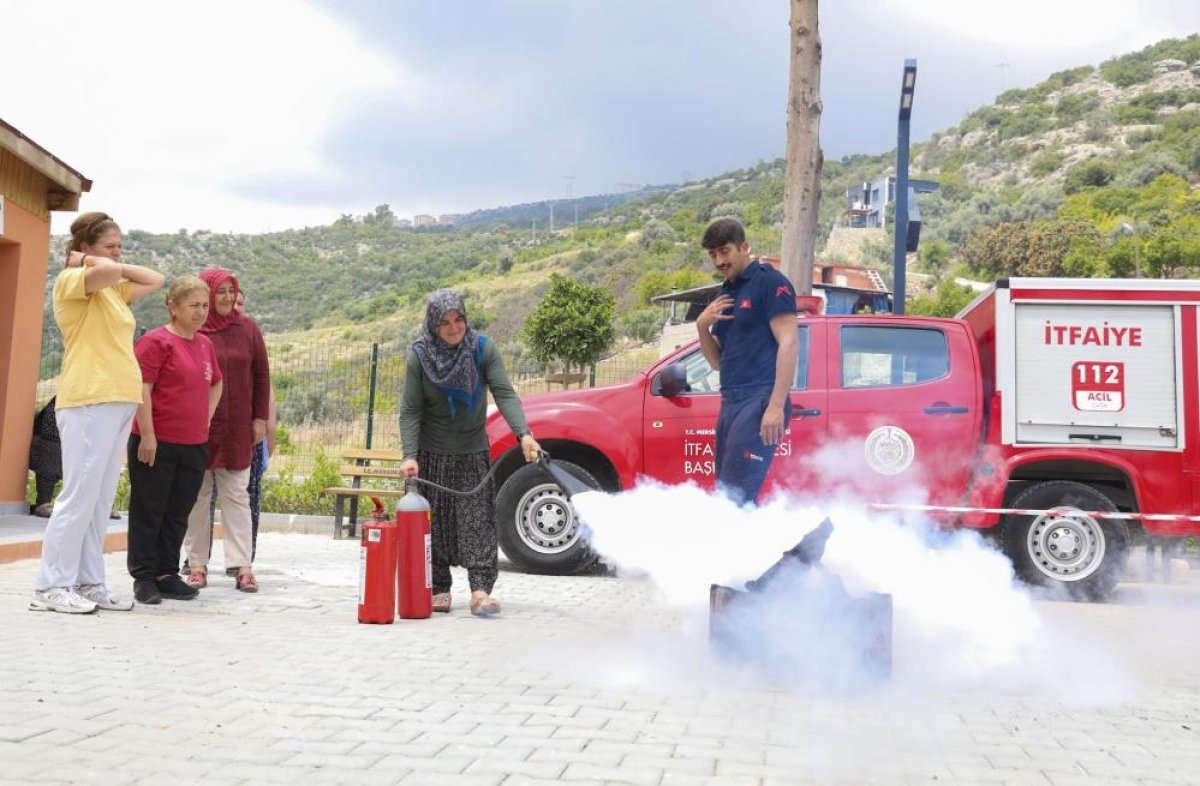 Mersin'de Kadın Üreticilere Yangın Güvenliği Eğitimi