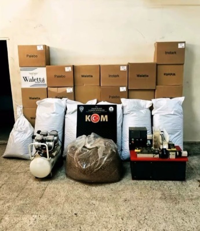 Bilecik'te Kaçakçılık Operasyonu: 169 Bin 400 Makaron Ele Geçirildi