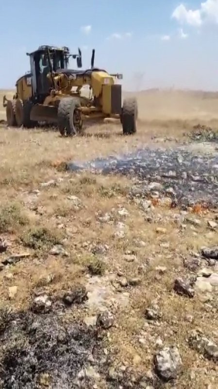 Gercüş'te korkutan yangın: Köyün geçim kaynağı ekili alanlar son anda kurtarıldı