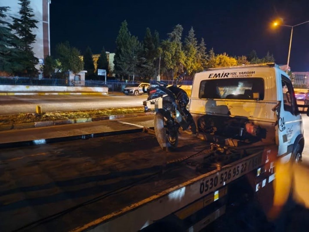 Edirne'de motosikletle akrobatik hareketlere 50 bin TL ceza