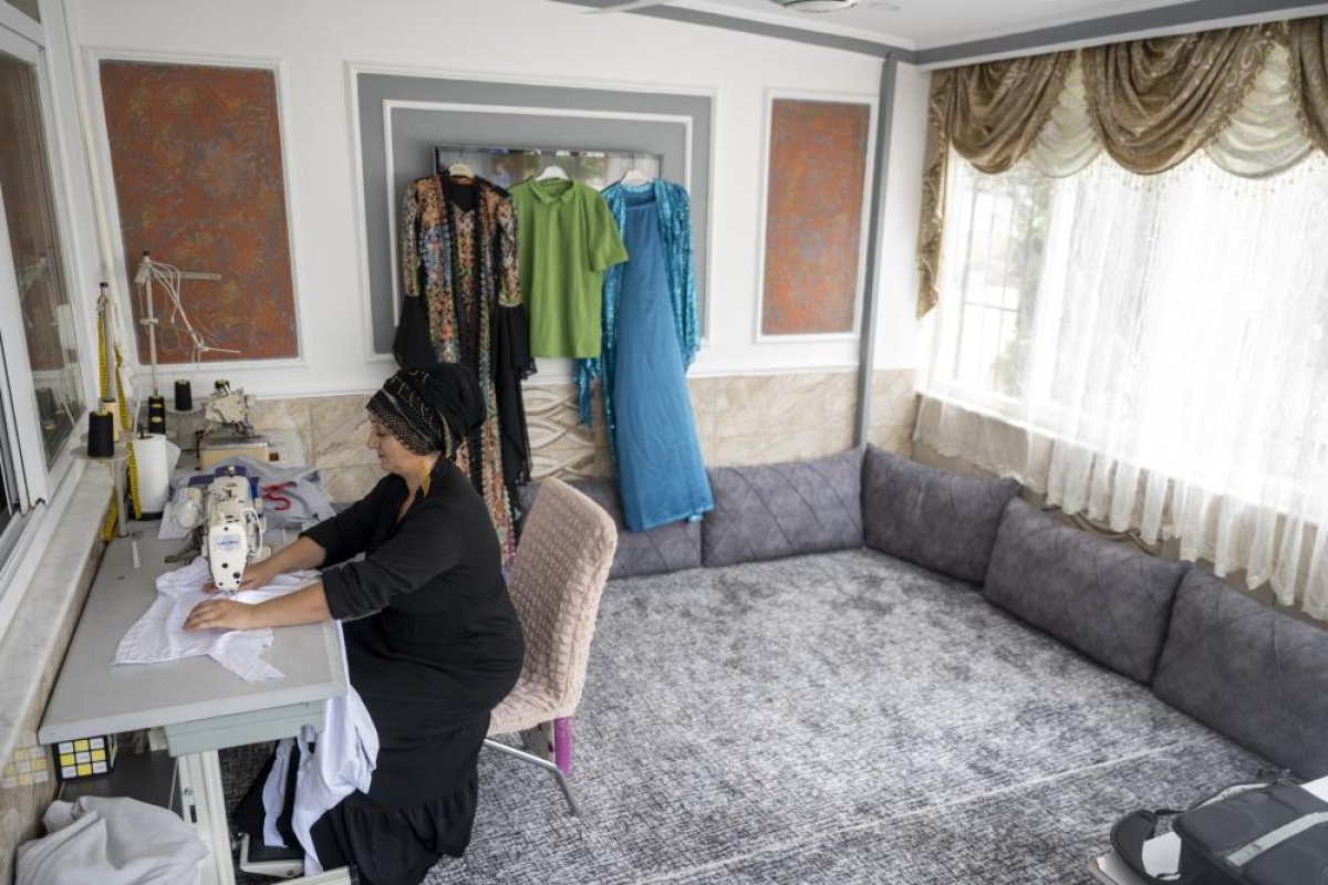  Mersin'de aldığı eğitimle evinden üretip kazanmaya başladı