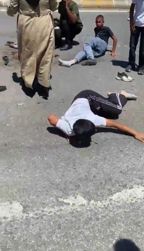 Patnos'ta otomobilin çarptığı 3 bisikletli çocuk yaralandı