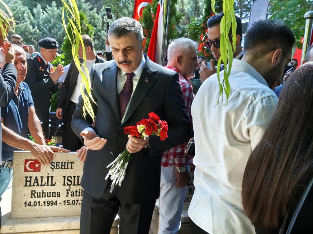  İçişleri Bakanı Çiftçi 15 Temmuz Şehitliği'ndeki anma programına katıldı