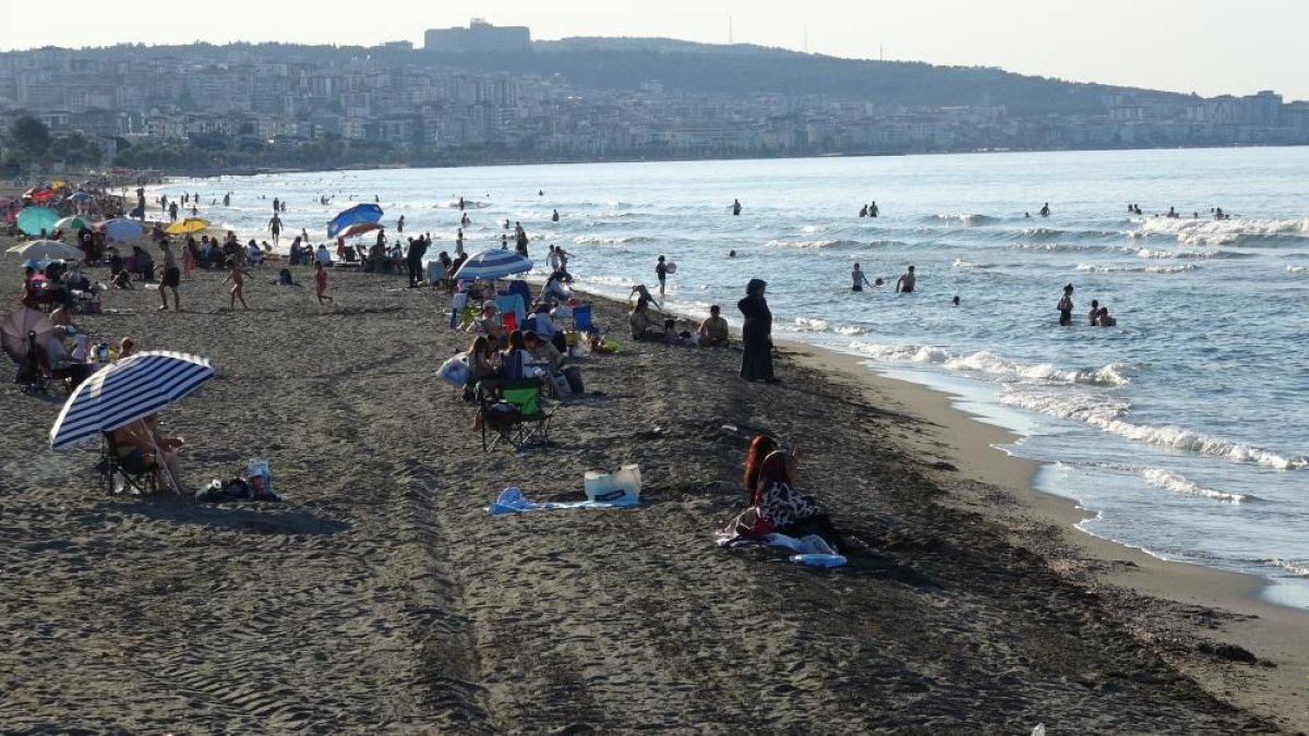 Karadeniz'de rip akıntısı uyarısı: "Hayatın kıyısından uzaklaşmayın"