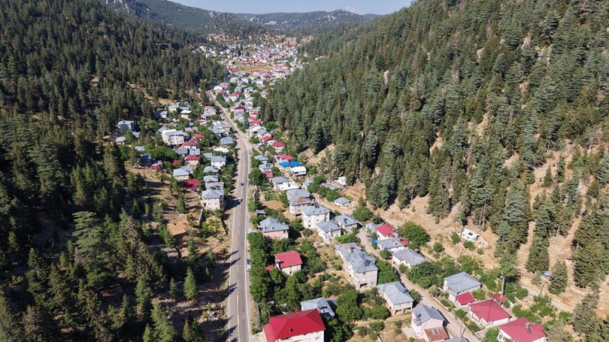 Anamur yaylaları yaz sıcaklarından kaçanların gözdesi oldu