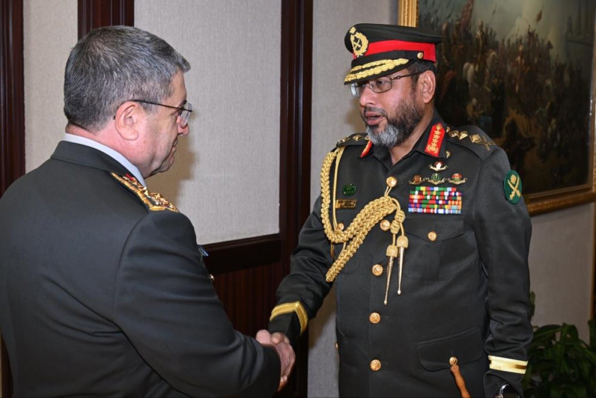  Genelkurmay Başkanı Orgeneral Bayraktaroğlu, Bangladeş Kara Kuvvetleri Komutanı ile görüştü