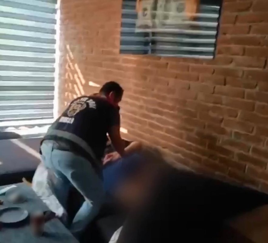  "Güvenli Ödeme Sistemi" kılıfıyla dolandırıcık yapan çete çökertildi: 10 kişi tutuklandı