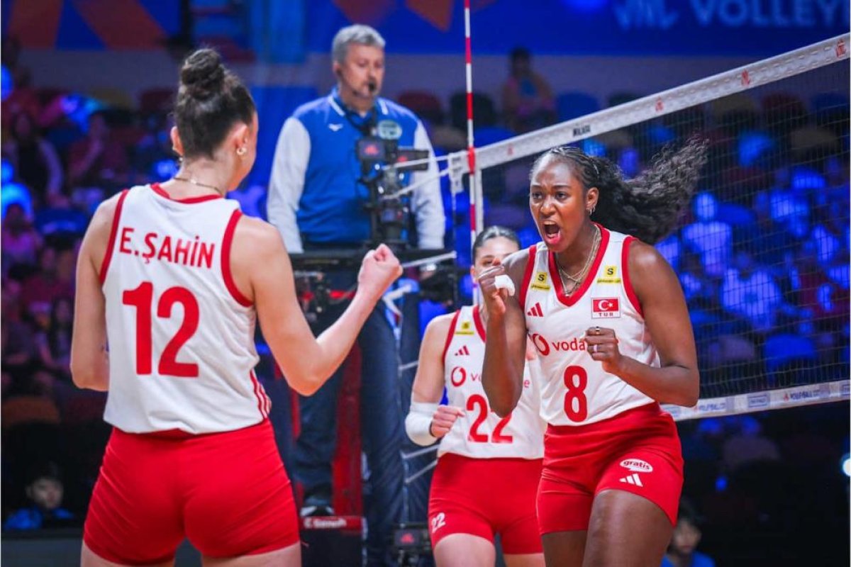 A Milli Kadın Voleybol Takımı, Milletler Ligi'nde yarı finale yükseldi