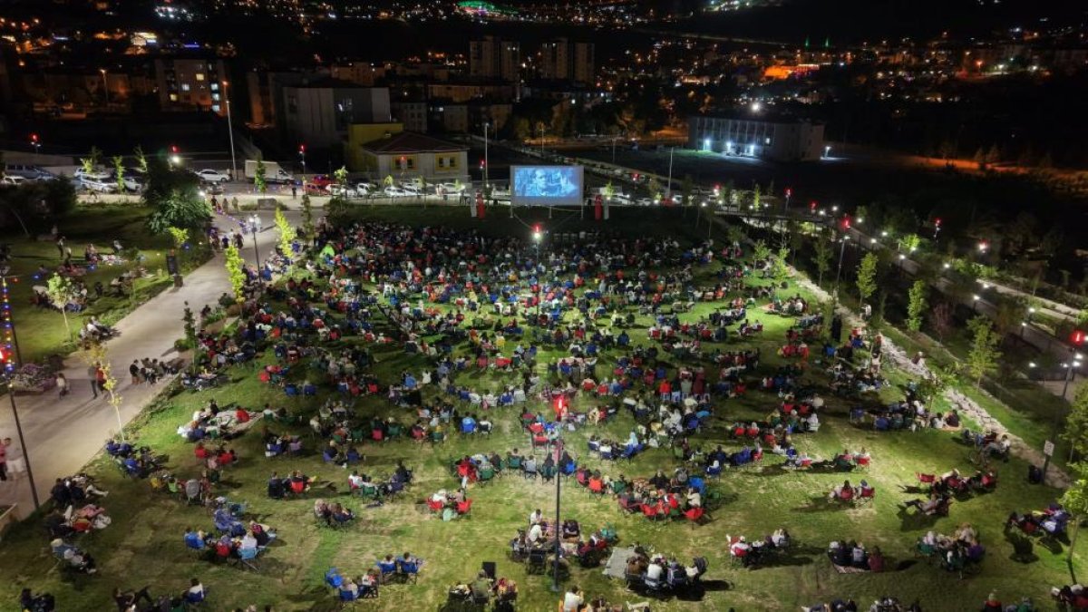 ‘Ayla’ filmi vatandaşlardan büyük ilgi gördü
