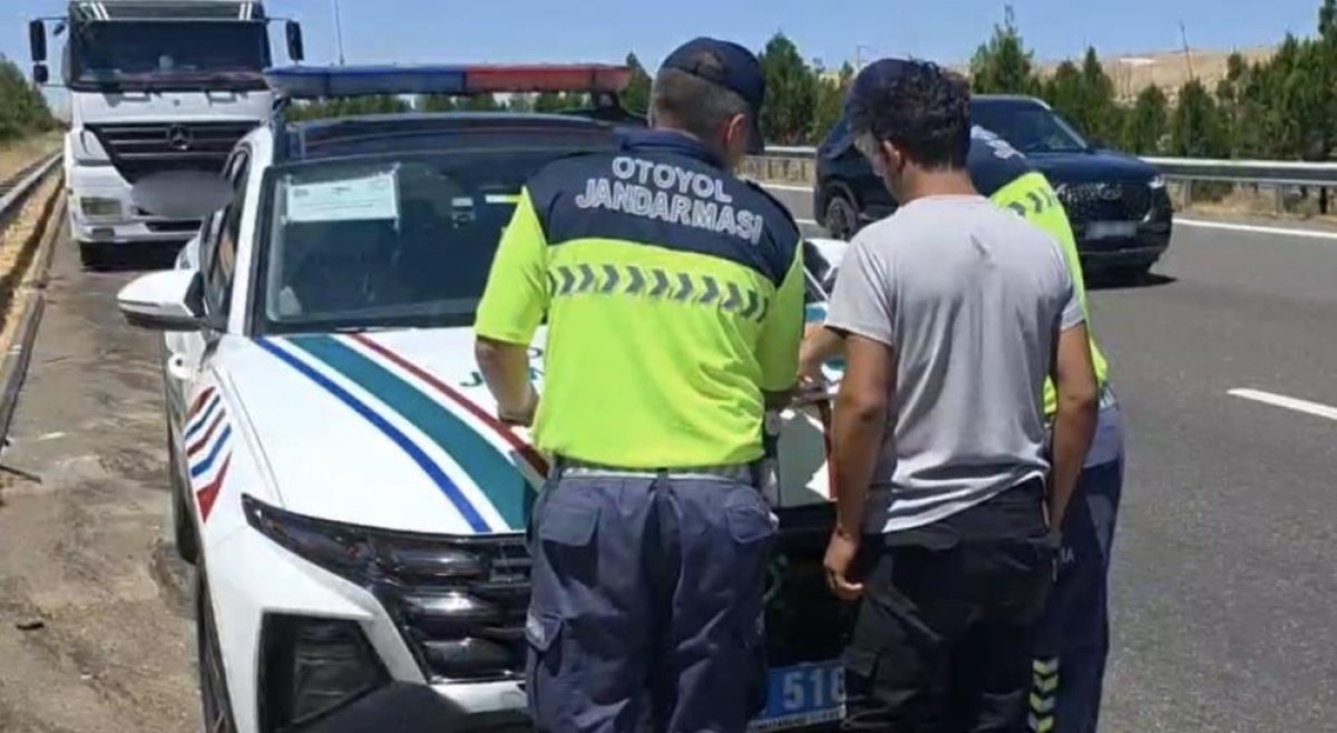 Otoyolda plaka gizleyerek seyreden araca 140 bin TL ceza