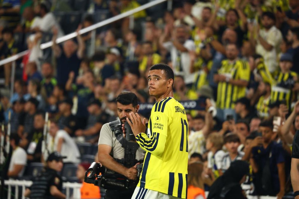 UEFA Şampiyonlar Ligi: Fenerbahçe: 2 - Sturm Graz: 0 (Maç sonucu)
