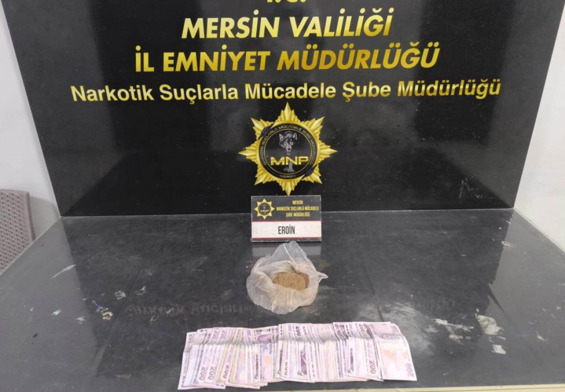 Mersin'de zula eve narkotik baskını: 190 gram eroin ele geçirildi