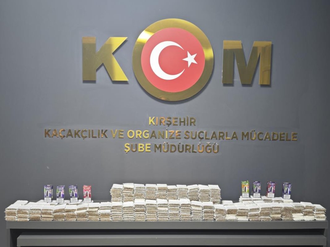 İş yeri aramasında 7 bin 420 adet doldurulmuş makaron ele geçirildi