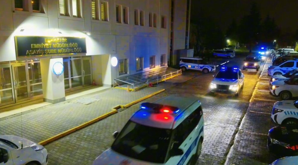  Eskişehir merkezli 19 ilde 'sahte modem' operasyonu: 90 şüpheli yakalandı