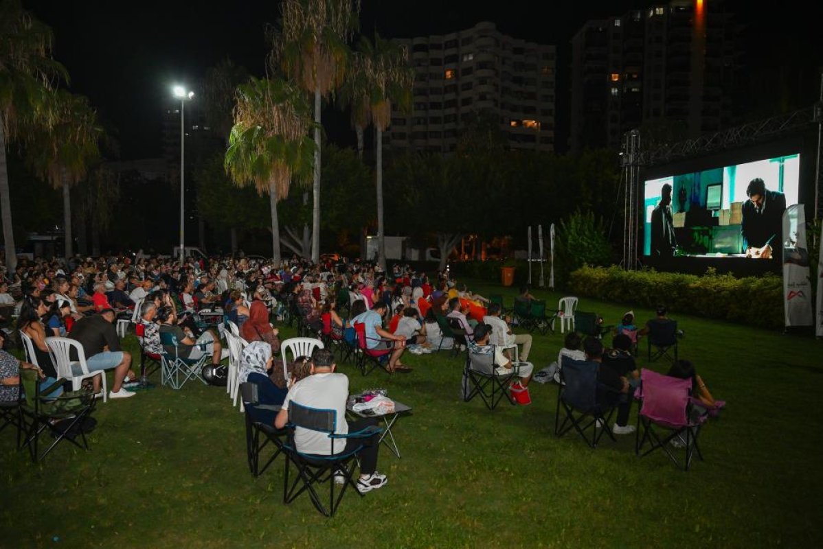 Mersin’de açık havada sinema keyfi