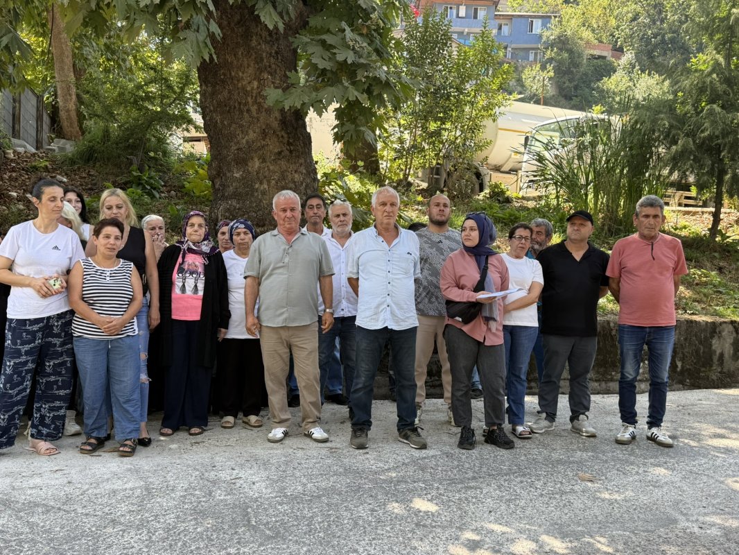 Zonguldak Belediyesi’nin çöp şantiyesi mahalleliyi çileden çıkarttı