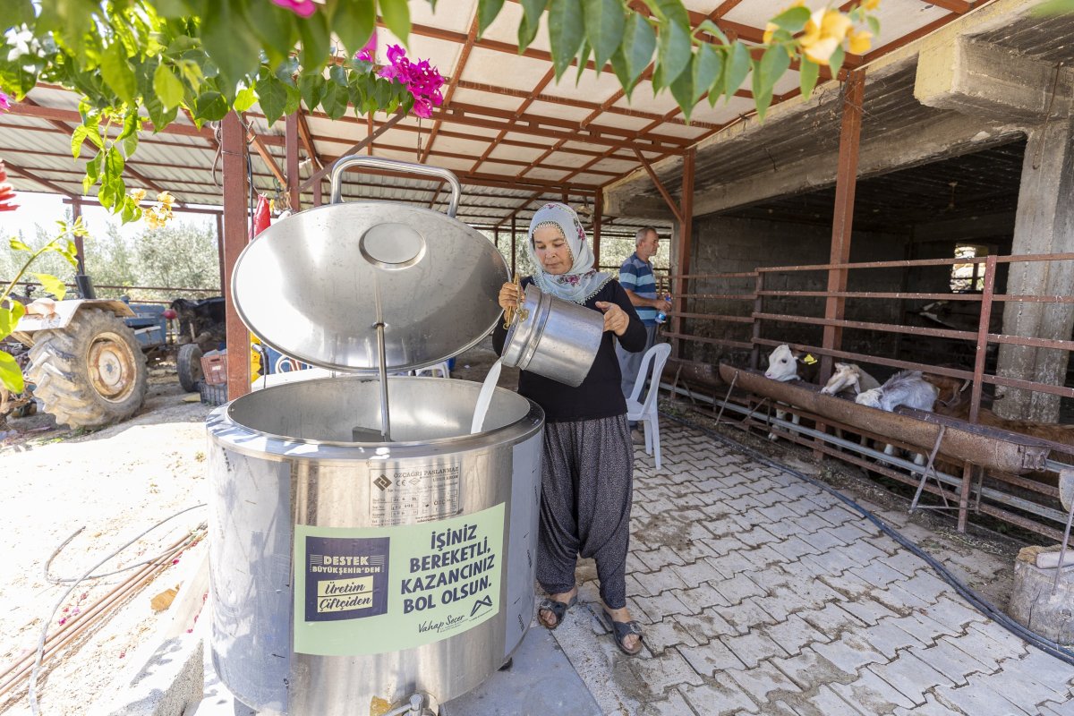 Mersin’de üreticiye yüzde 50 hibeli süt soğutma tankı desteği