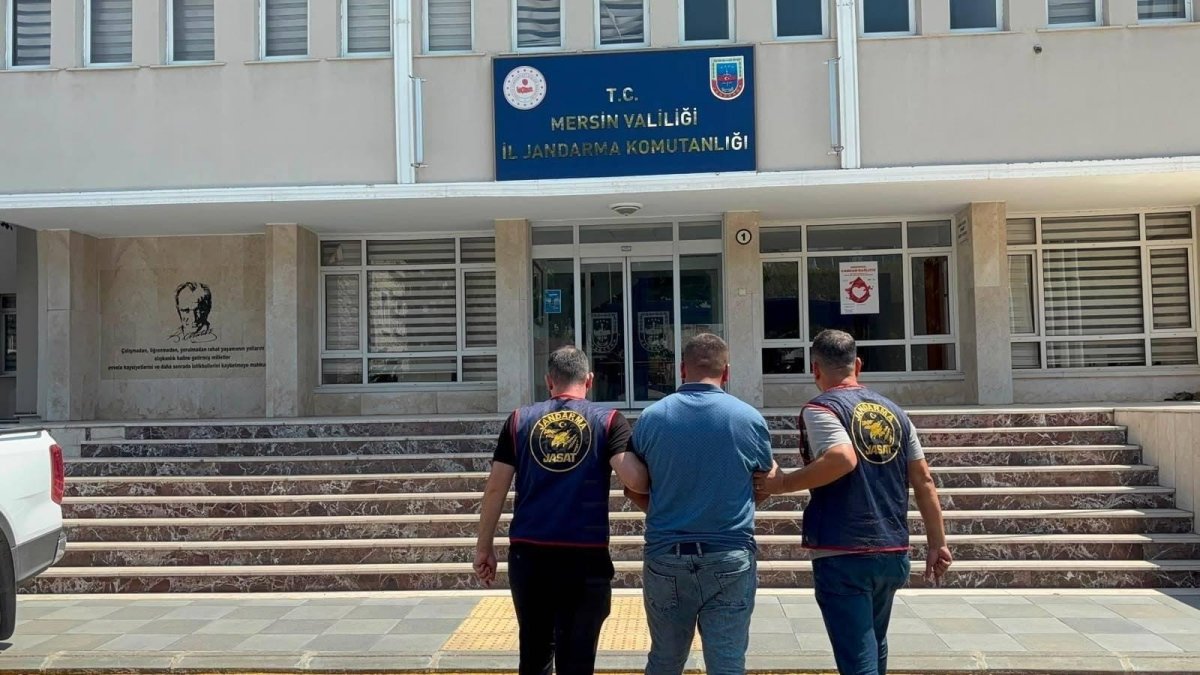 Mersin’de 27 yıl 6 ay hapis cezasıyla aranan hükümlü yakalandı
