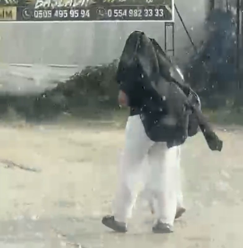 Bolu’da bunaltıcı sıcakta yağmur sürprizi