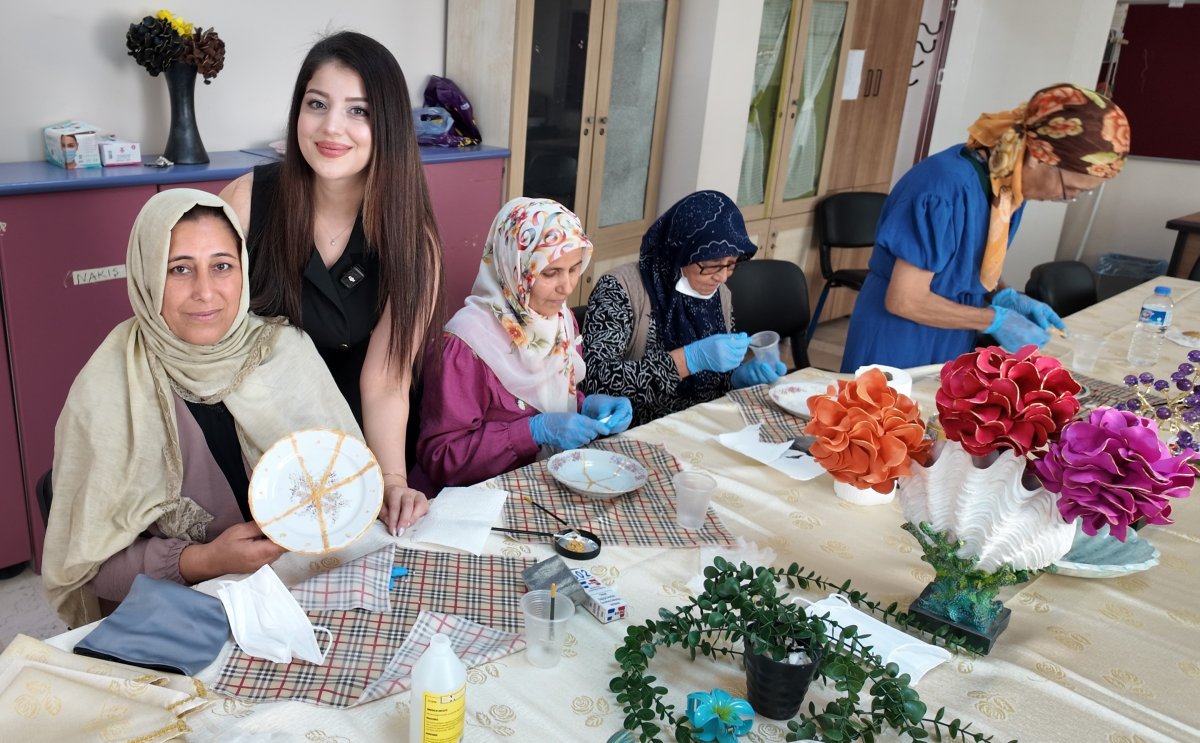 Akdeniz’de kadınlar Kintsugi sanatıyla kırılan parçaları yeniden birleştirdi