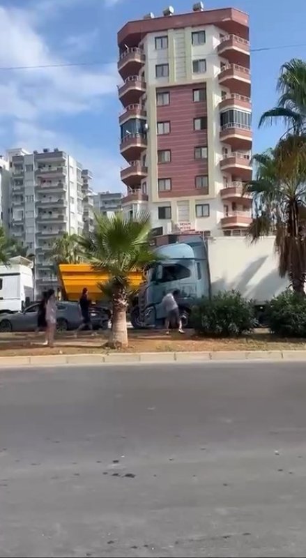 Mersin'de trafikteki korku dolu tartışmaya ceza yağdı
