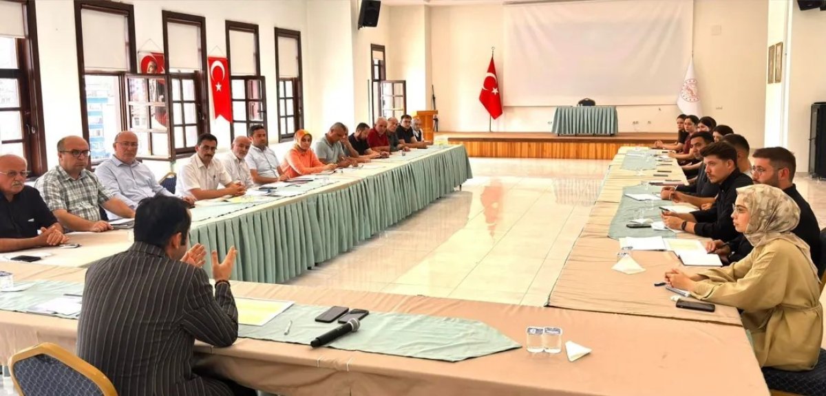 Sinop'ta yetim ve öksüz öğrencilere örnek eğitim desteği
