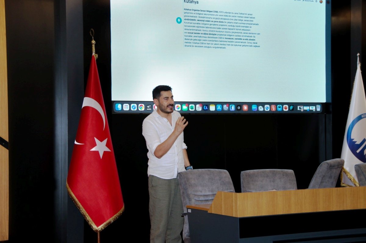 Kütahya OSB Akademi'de "Yapay zekâyı iş hayatında etkin kullanma" eğitimi gerçekleştirildi