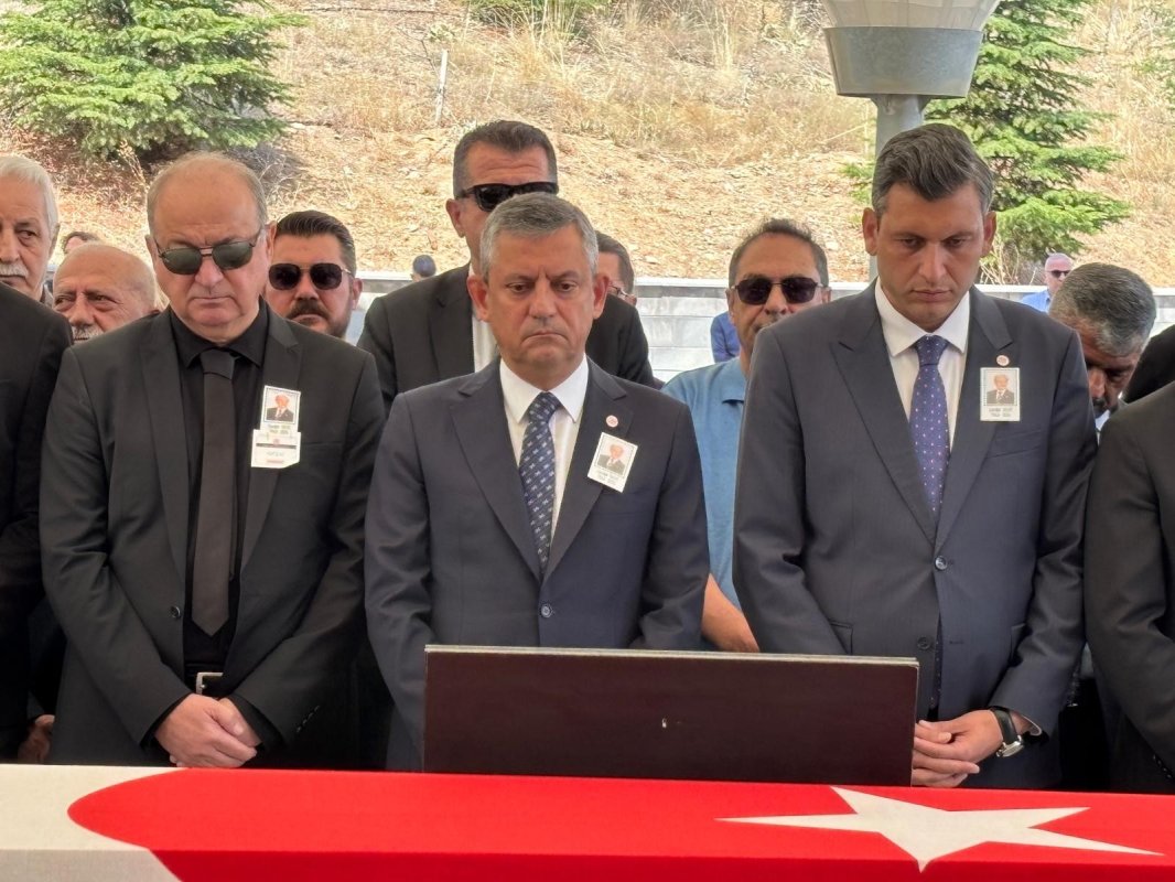 Eski CHP Kocaeli Milletvekili Selvi son yolculuğuna uğurlandı