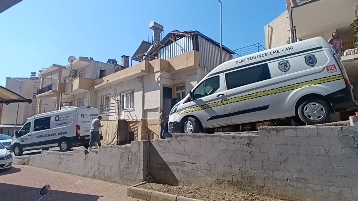 Manavgat'ta genç klima teknisyeni yalnız yaşadığı evde ölü bulundu
