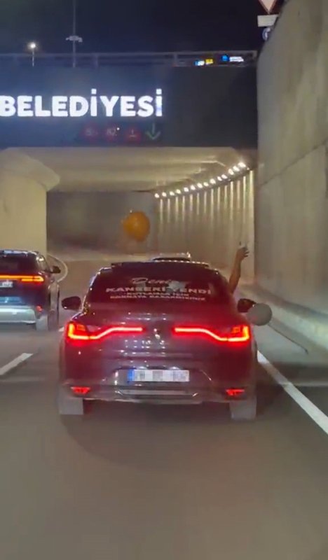 Karabük'te 16 yaşındaki oğlunun kanseri yenmesini şehir turuyla kutladı
