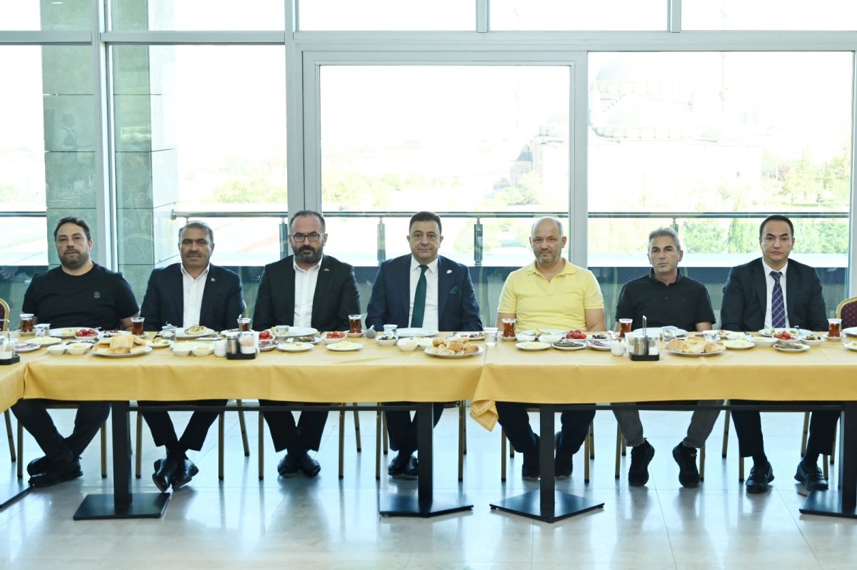 Kayseri OSB'de Deprem Güvenliği, Riskler ve Çözümler Toplantısı gerçekleştirildi