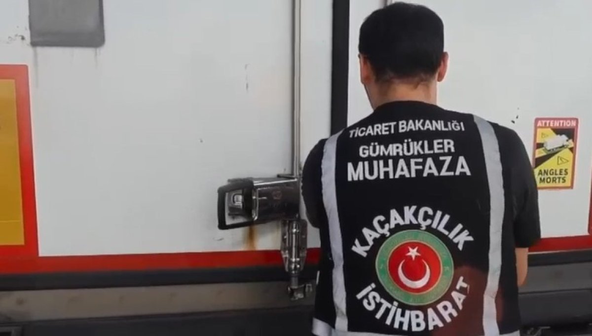 Kapıkule Gümrük Kapısı'nda 79 bin adet kaçak ürün ele geçirildi