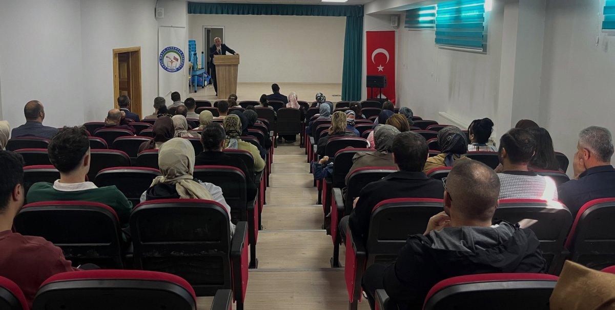 Aydıntepe’de yeni eğitim yılı öncesi zümre toplantısı yapıldı
