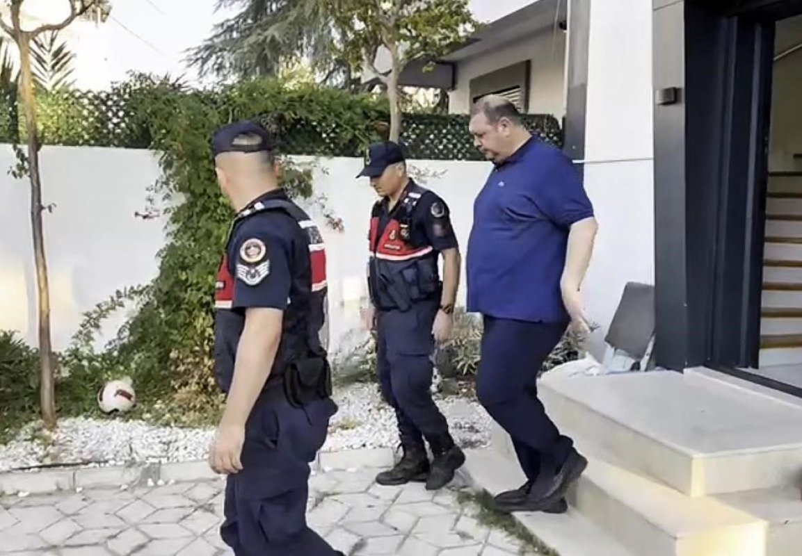 Başkan İlkay Çiçek'in mesajlaştığı kadın avukat çıktı