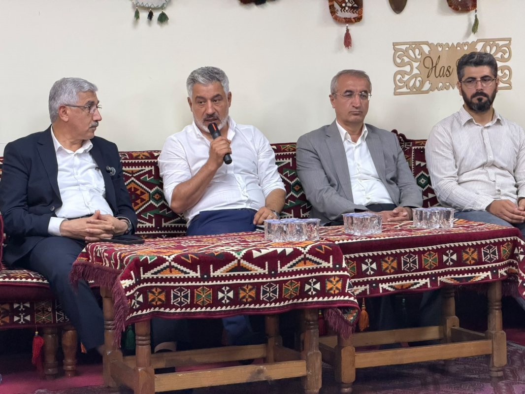 Kahta Belediyesi Gençlik Meclisi'nden kariyer buluşması