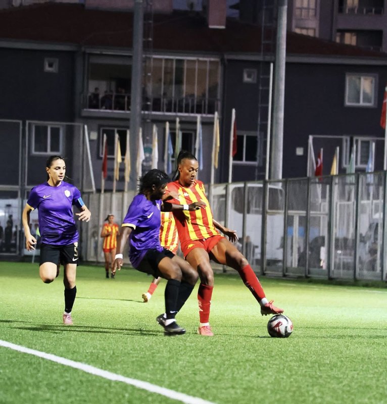 Kayseri Kadın FK ilk mağlubiyetini aldı