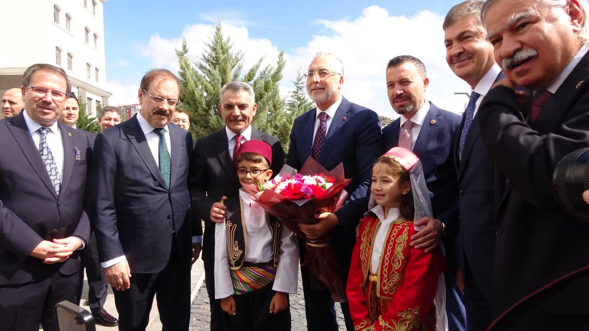 Bakan Işıkhan, "Terörsüz Türkiye'nin kazananı 86 milyon vatandaşımız olacaktır"