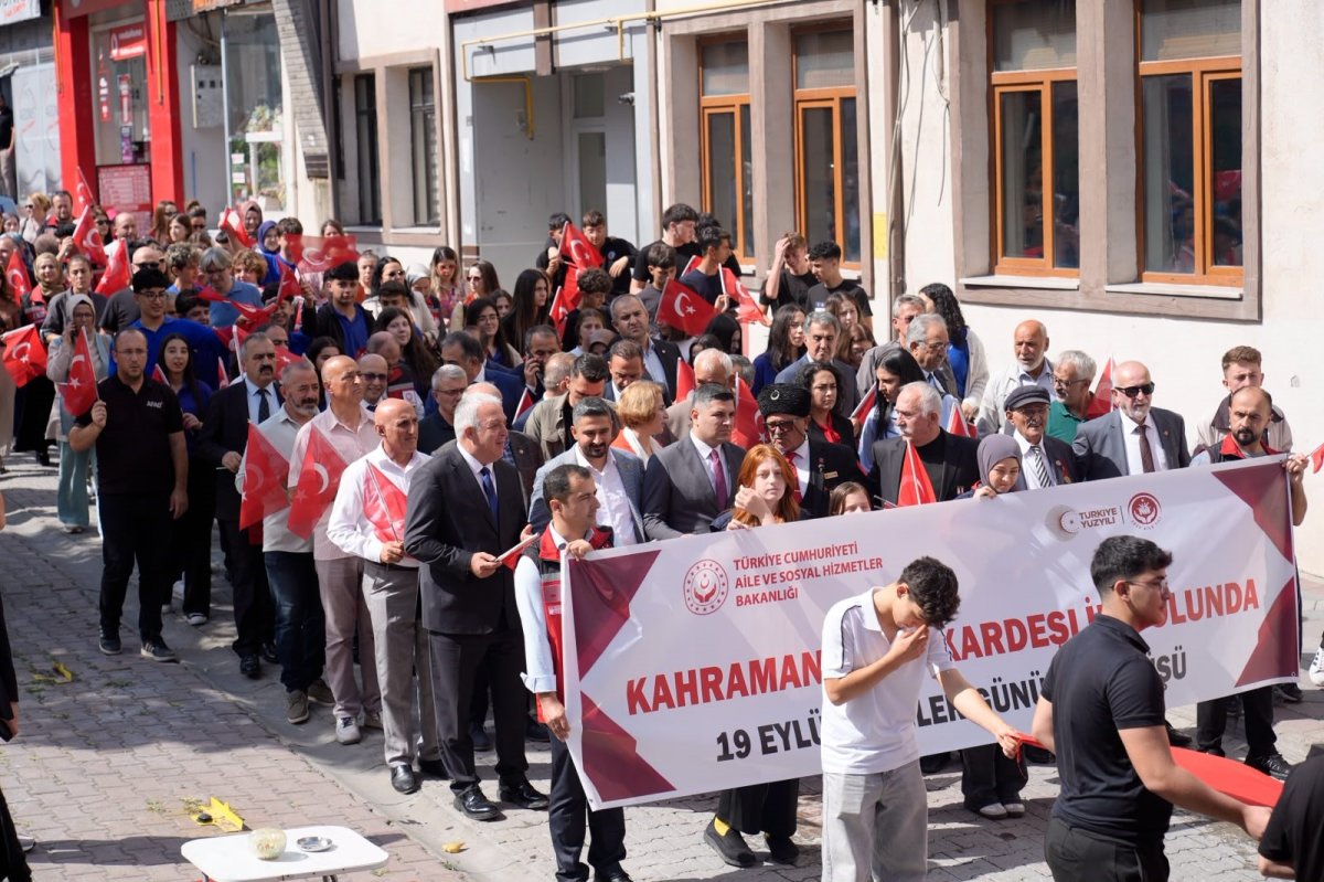 Artvin'de Gaziler Günü kapsamında kortej yürüyüşü düzenlendi
