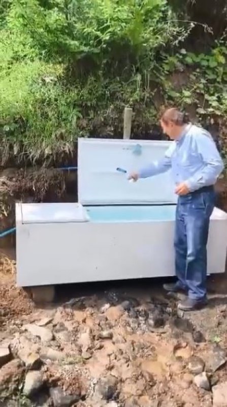 Atıl buzdolabını hayrat çeşmesine dönüştürdüler