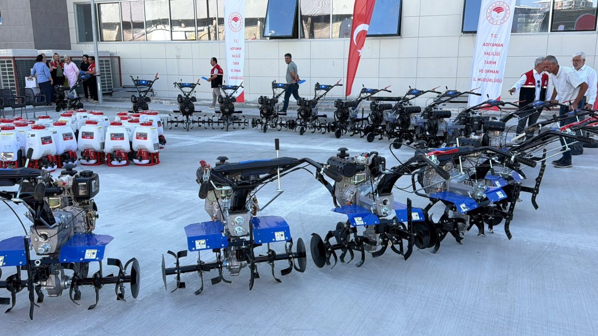 Adıyaman'da çiftçilere tarım alet ve ekipmanı desteği