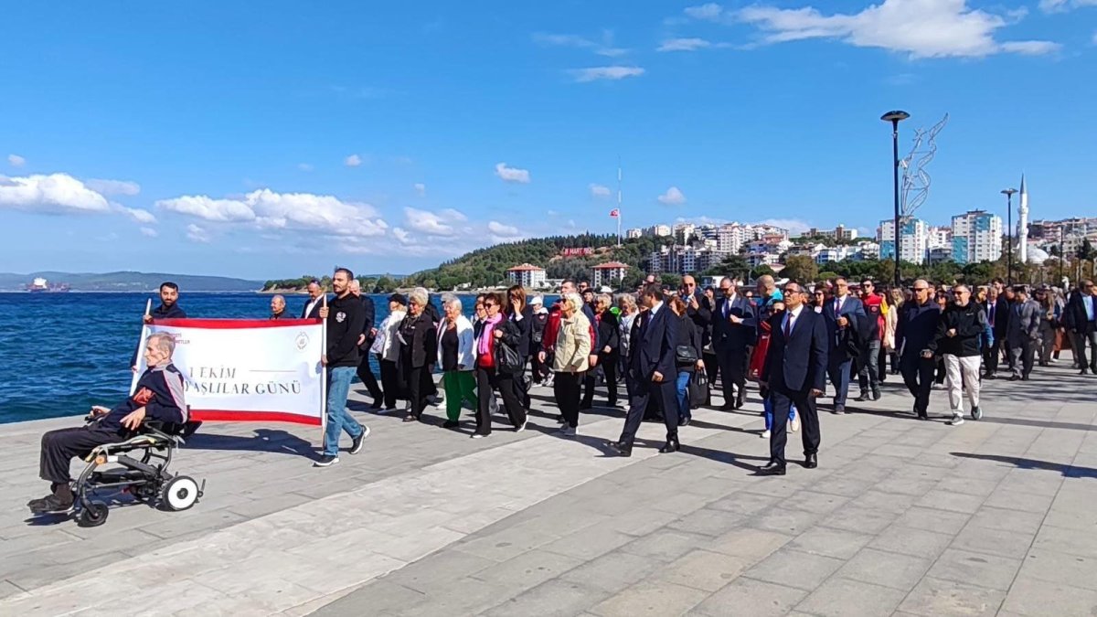 Çanakkale'de 1 Ekim Dünya Yaşlılar Günü kutlandı