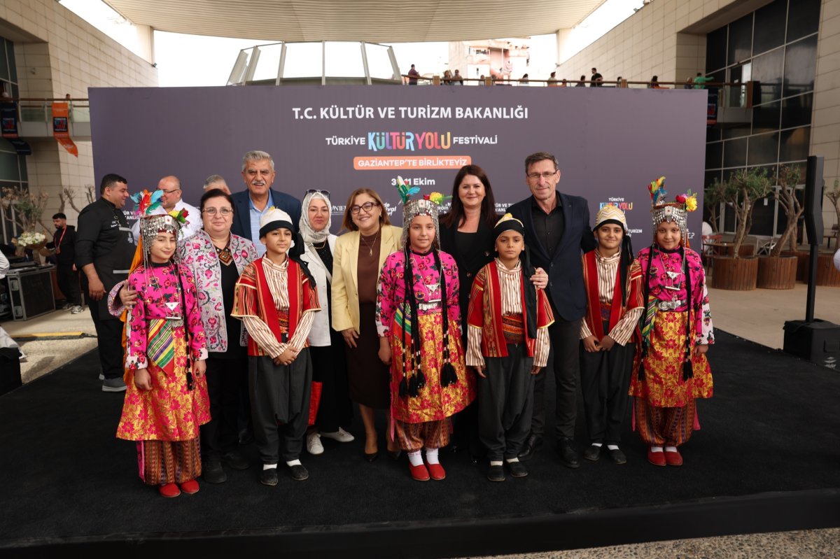 GastroAntep Kültür Yolu Festivali resmi açılış töreniyle başladı
