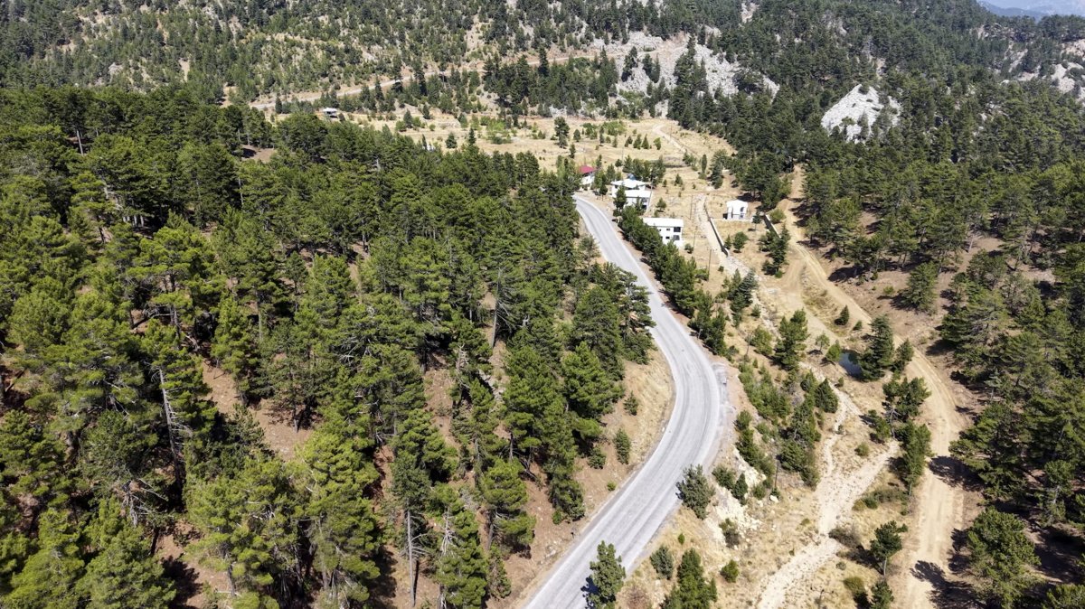 Mersin’de 14 kilometrelik yayla yolu yenilendi